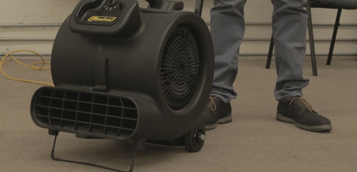 Diferencias entre un ventilador y un extractor de aire, ¿cuál es mejor para desinfectar espacios?
